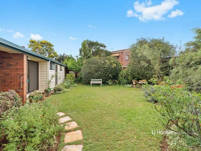 21 Faringdon Street, Robertson QLD 4109