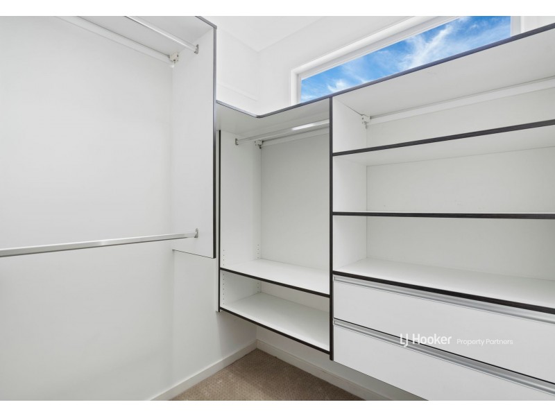 16 Wisteria Place, Calamvale QLD 4116