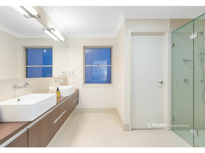 16 Wisteria Place, Calamvale QLD 4116