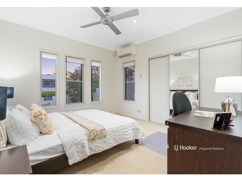 16 Wisteria Place, Calamvale QLD 4116