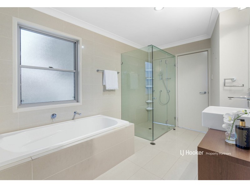 16 Wisteria Place, Calamvale QLD 4116