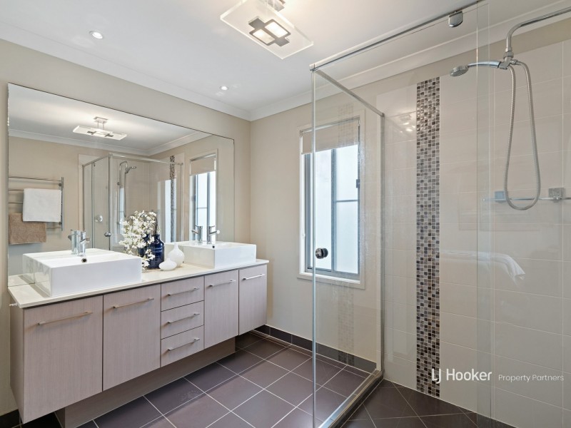 5 Bowers Street, Eight Mile Plains QLD 4113