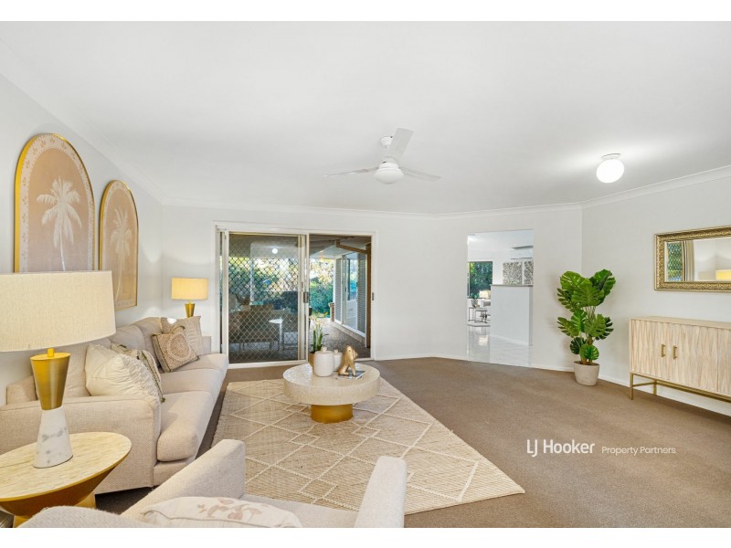 32 Wantana Crescent, Edens Landing QLD 4207