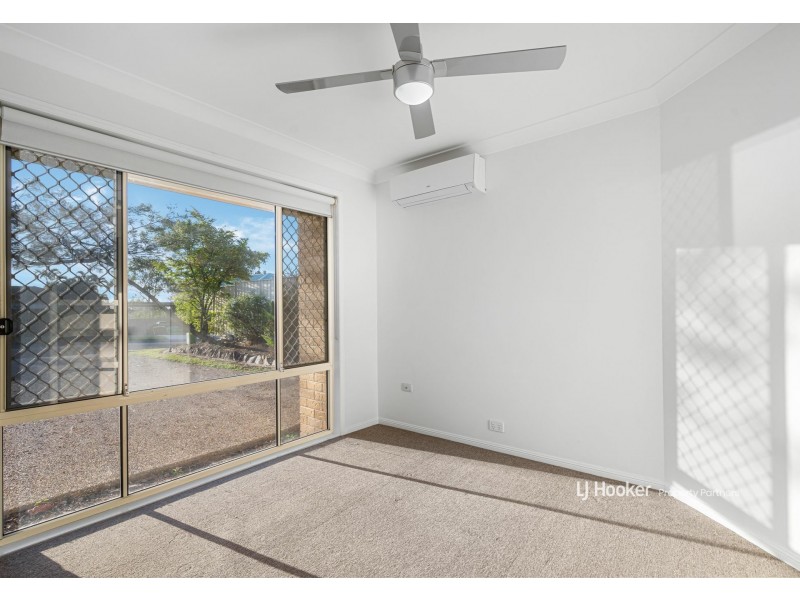 32 Wantana Crescent, Edens Landing QLD 4207