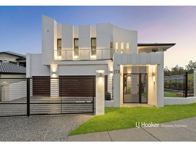 176 The Parkway, Stretton QLD 4116