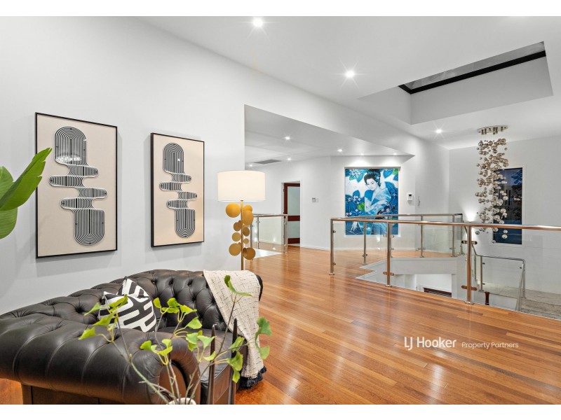 176 The Parkway, Stretton QLD 4116