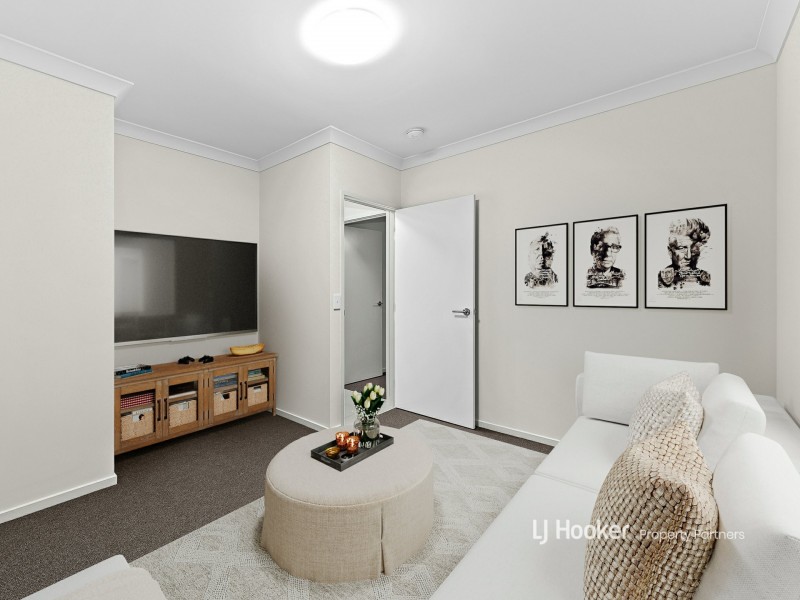 35 Mount Mitchell Street, Park Ridge QLD 4125