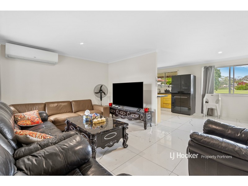 8 Polaris Avenue, Kingston QLD 4114