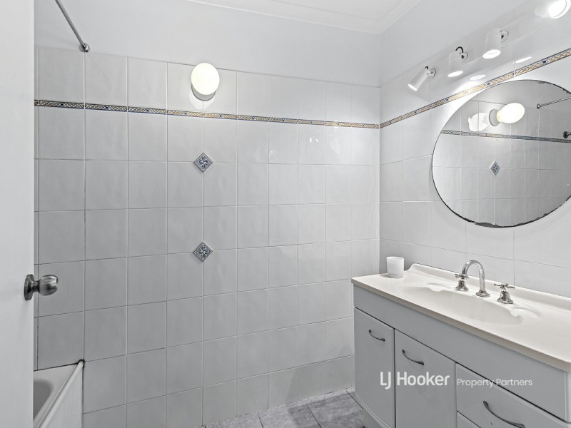 10 Banika Street, Mansfield QLD 4122