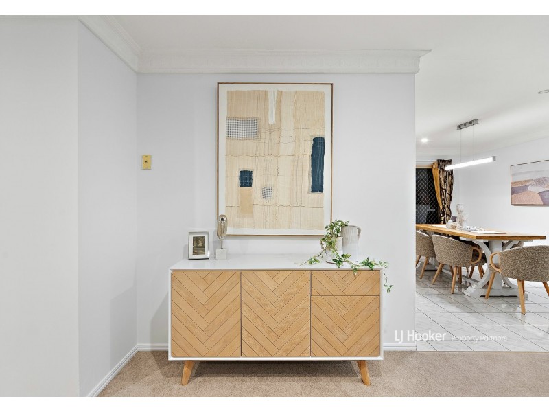 88 Bannockburn Crescent, Parkinson QLD 4115