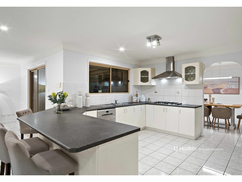 88 Bannockburn Crescent, Parkinson QLD 4115