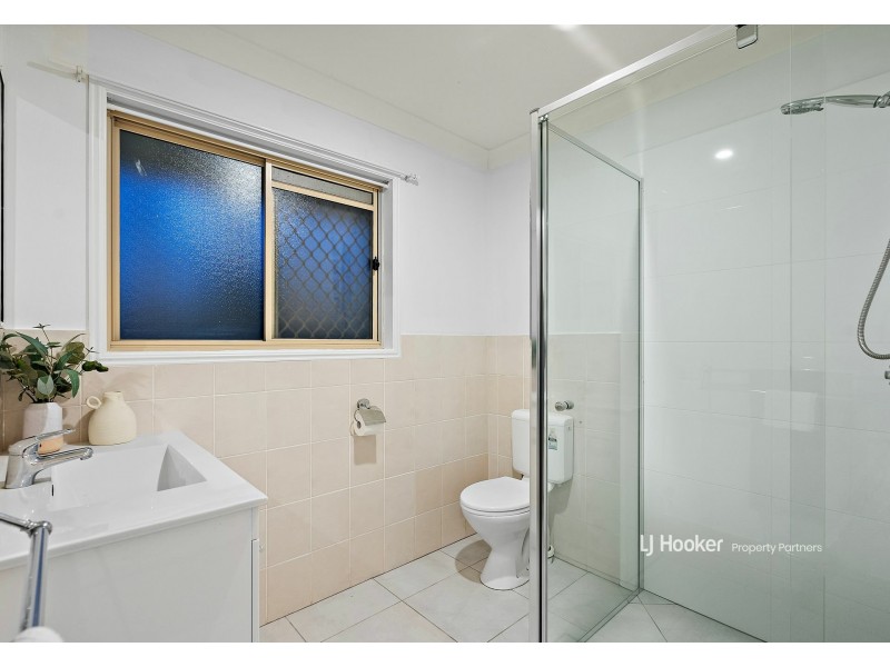 88 Bannockburn Crescent, Parkinson QLD 4115