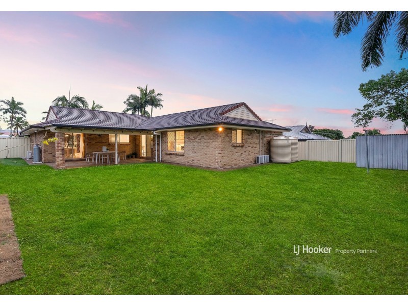 88 Bannockburn Crescent, Parkinson QLD 4115