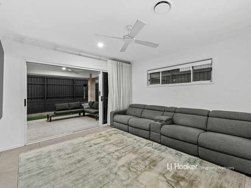 53 Davidson Circuit, Park Ridge QLD 4125