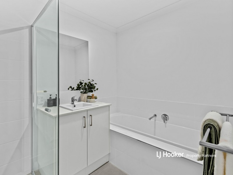 63/21 Lorisch Way, Rochedale QLD 4123