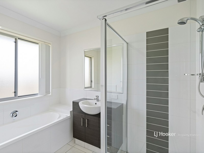 92 Cirrus Way, Coomera QLD 4209