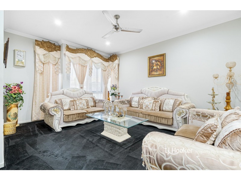 33 Oasis Crescent, Kuraby QLD 4112