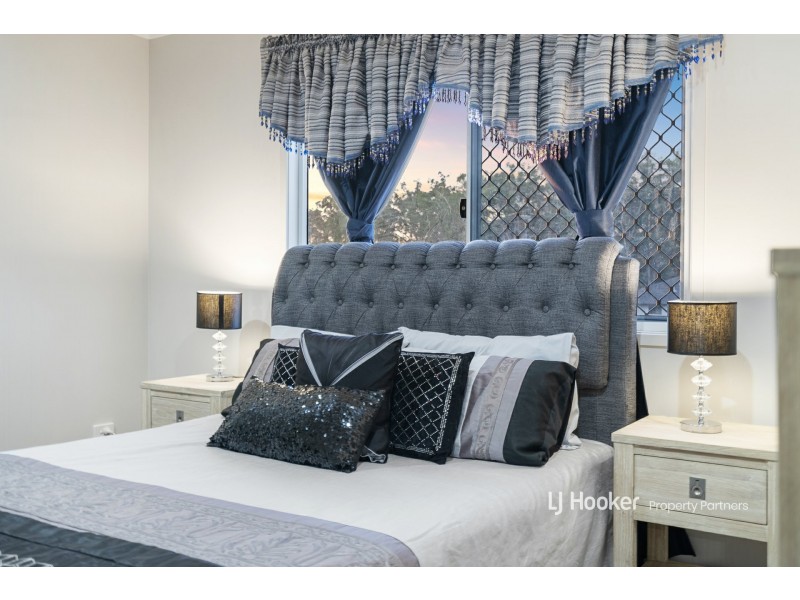 33 Oasis Crescent, Kuraby QLD 4112