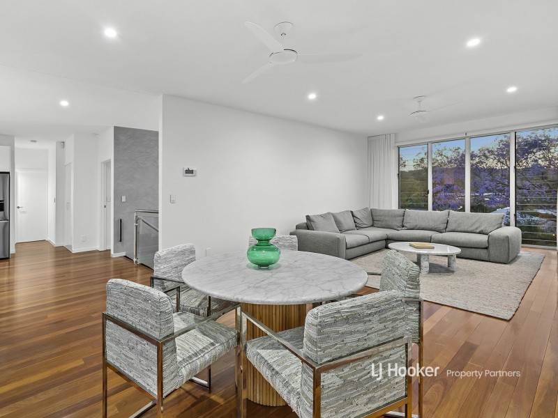 36 Mulsanne Street, Holland Park West QLD 4121