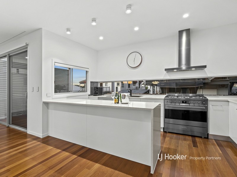 36 Mulsanne Street, Holland Park West QLD 4121