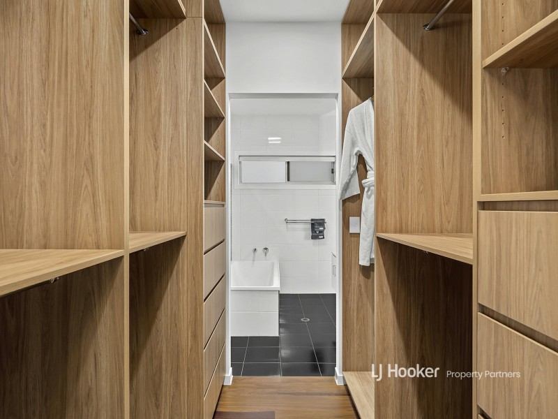 36 Mulsanne Street, Holland Park West QLD 4121