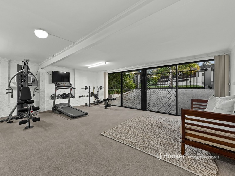 56 Malmrose Street, Wishart QLD 4122