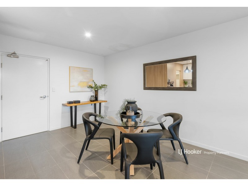 201/6 Lawson Street, Hawthorne QLD 4171