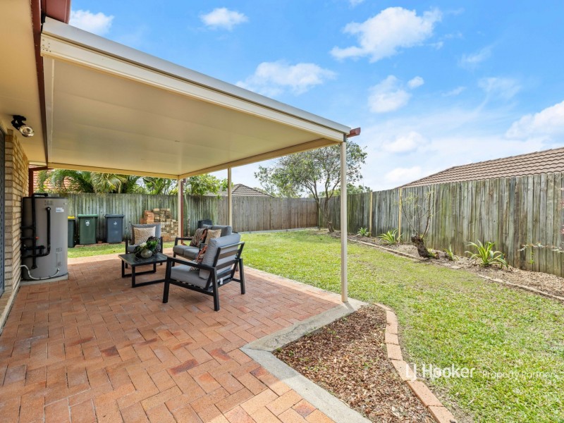 8 Robinson Crescent, Runcorn QLD 4113