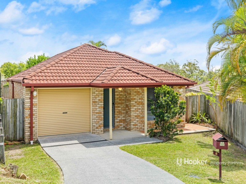 8 Robinson Crescent, Runcorn QLD 4113