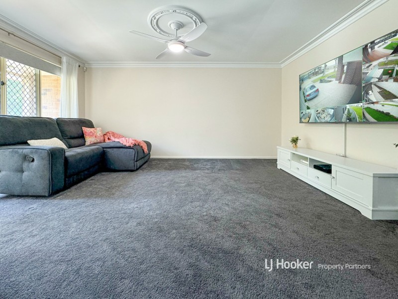 64 Grevillea Park Crescent, Calamvale QLD 4116