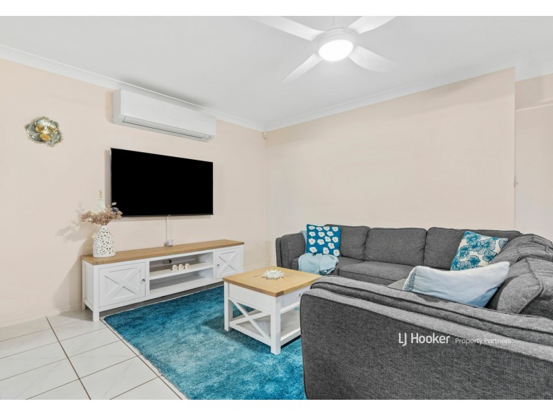 64 Grevillea Park Crescent, Calamvale QLD 4116