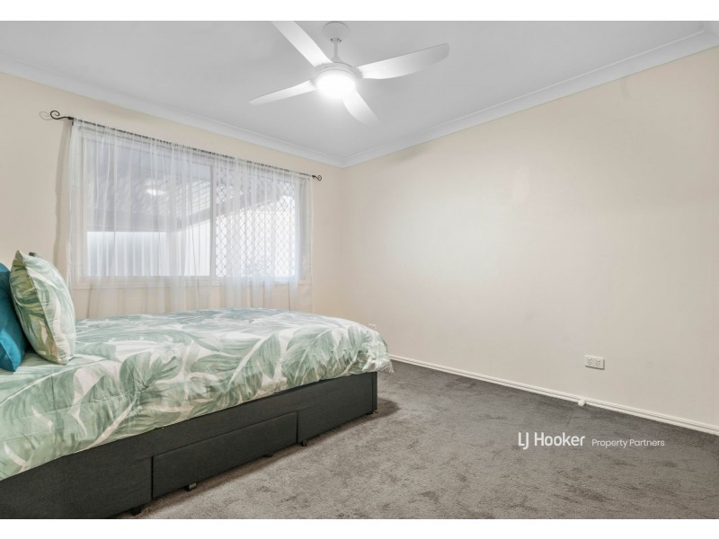 64 Grevillea Park Crescent, Calamvale QLD 4116