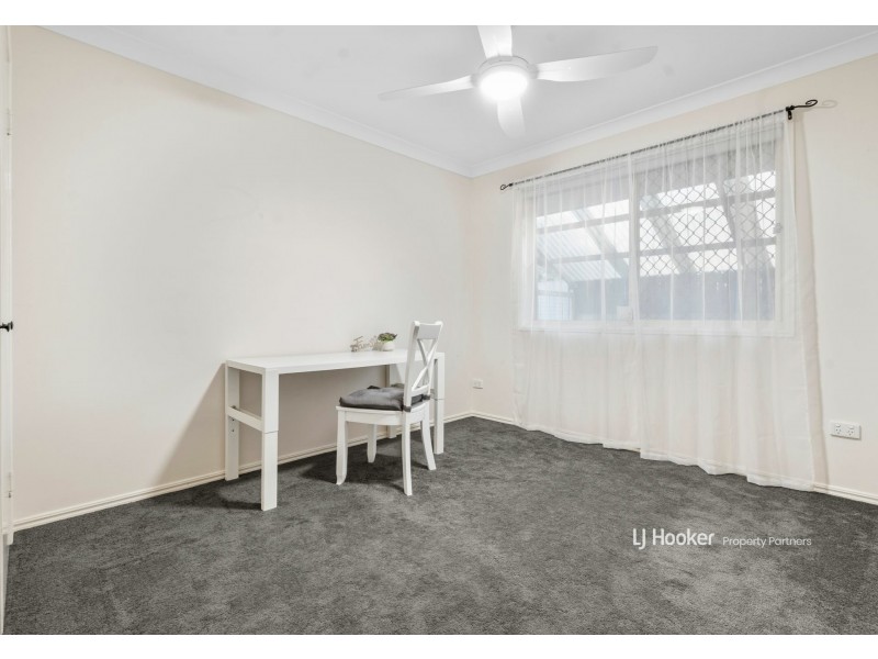 64 Grevillea Park Crescent, Calamvale QLD 4116