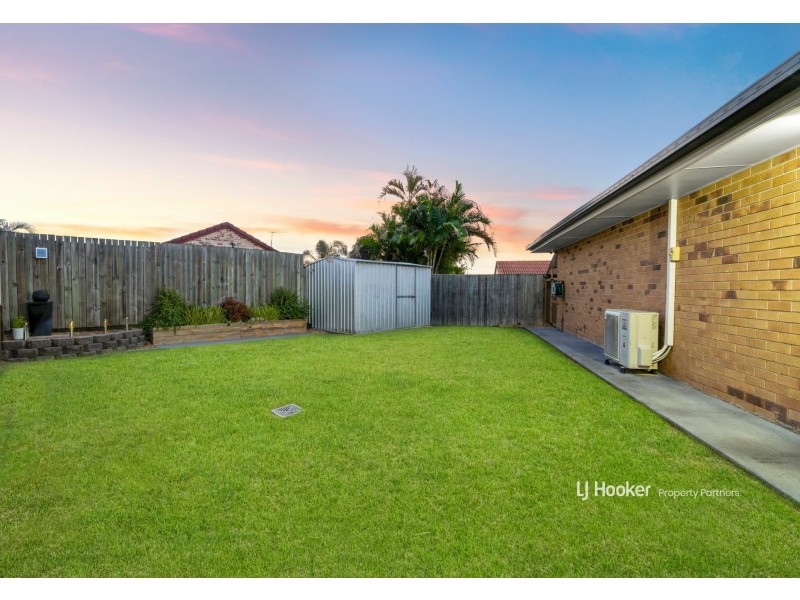 64 Grevillea Park Crescent, Calamvale QLD 4116