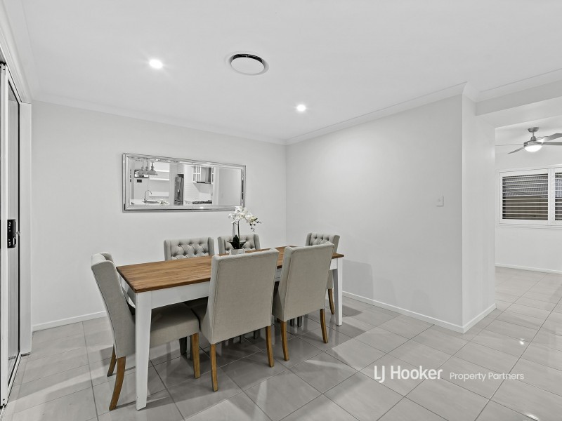3 Grevillea Way, Park Ridge QLD 4125