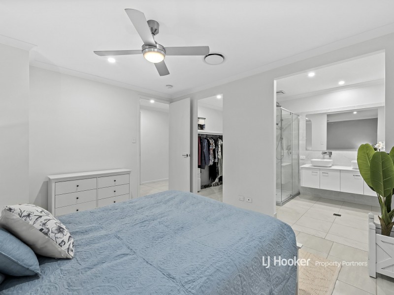 3 Grevillea Way, Park Ridge QLD 4125