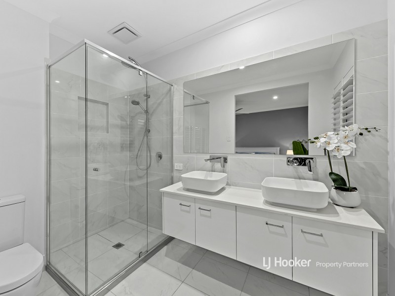 3 Grevillea Way, Park Ridge QLD 4125