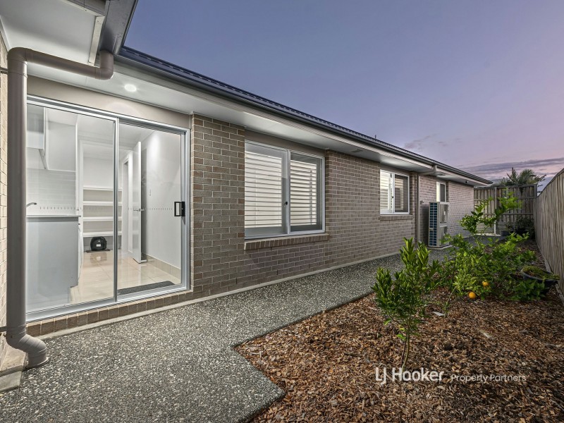 3 Grevillea Way, Park Ridge QLD 4125