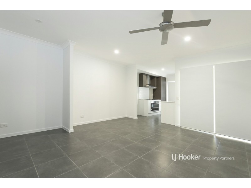 1 & 2/22A Monash Road, Loganlea QLD 4131