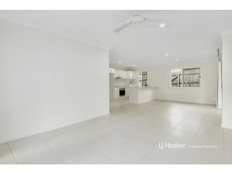 1 & 2/81A Second Avenue, Marsden QLD 4132