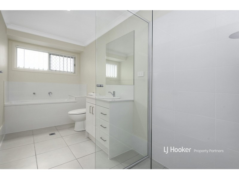 1 & 2/81A Second Avenue, Marsden QLD 4132