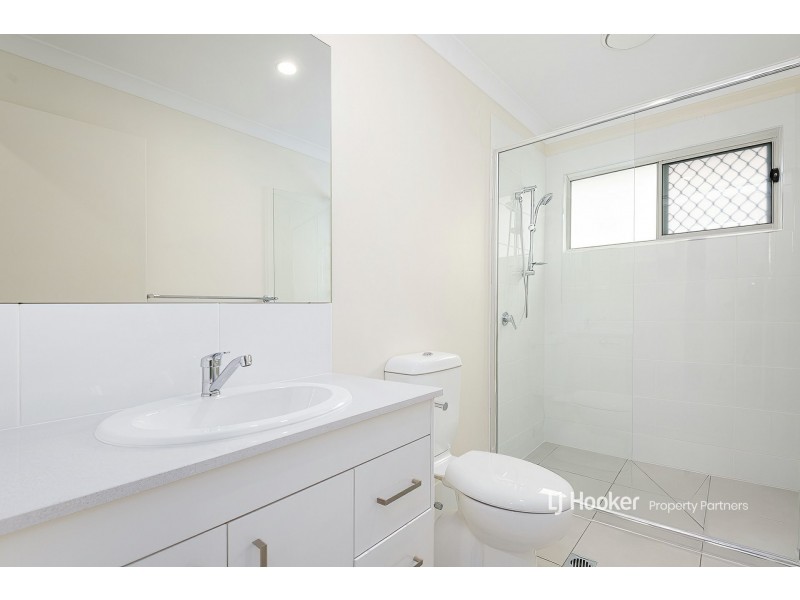 1 & 2/81A Second Avenue, Marsden QLD 4132