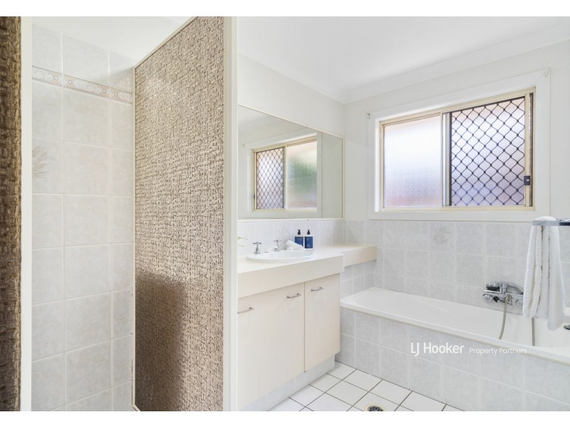 8A Currajong Street, Calamvale QLD 4116