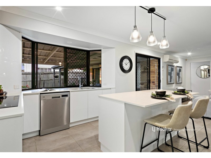 18 Byrony Place, Parkinson QLD 4115