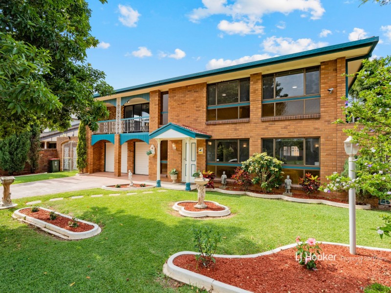 18 Mapleleaf Street, Eight Mile Plains QLD 4113