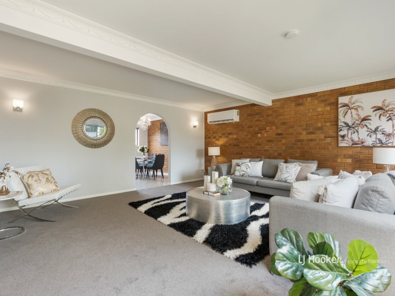 18 Mapleleaf Street, Eight Mile Plains QLD 4113