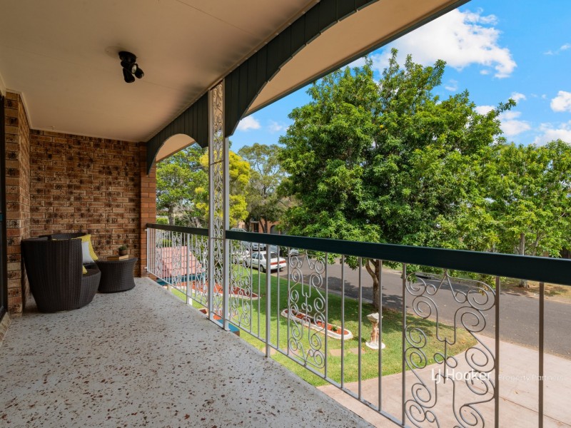 18 Mapleleaf Street, Eight Mile Plains QLD 4113