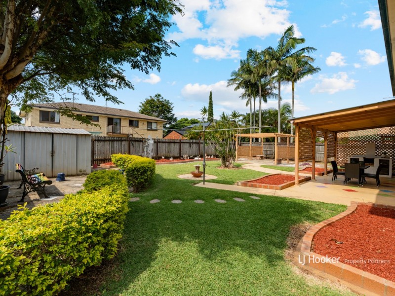 18 Mapleleaf Street, Eight Mile Plains QLD 4113