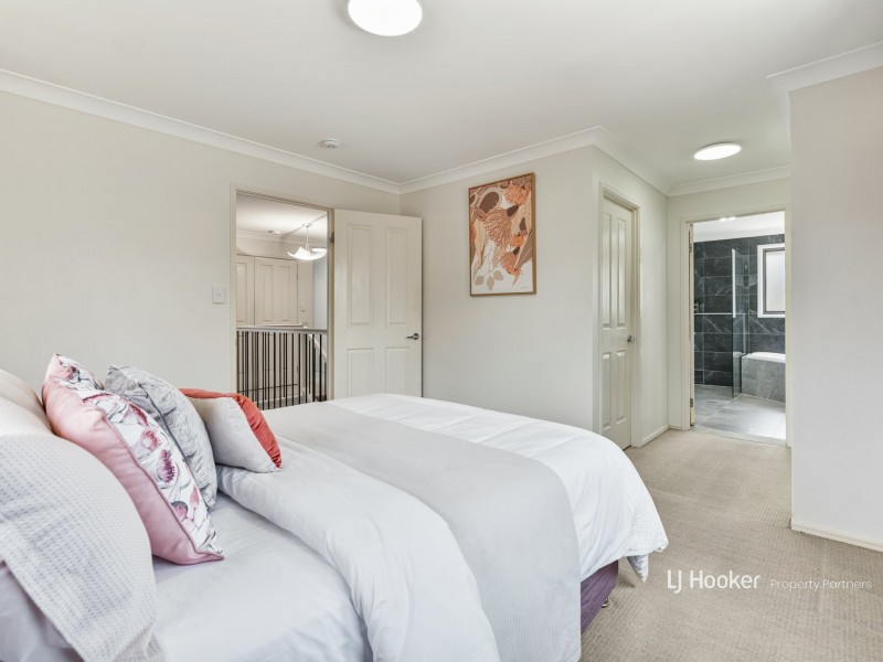 22 Coneybeer Place, Eight Mile Plains QLD 4113