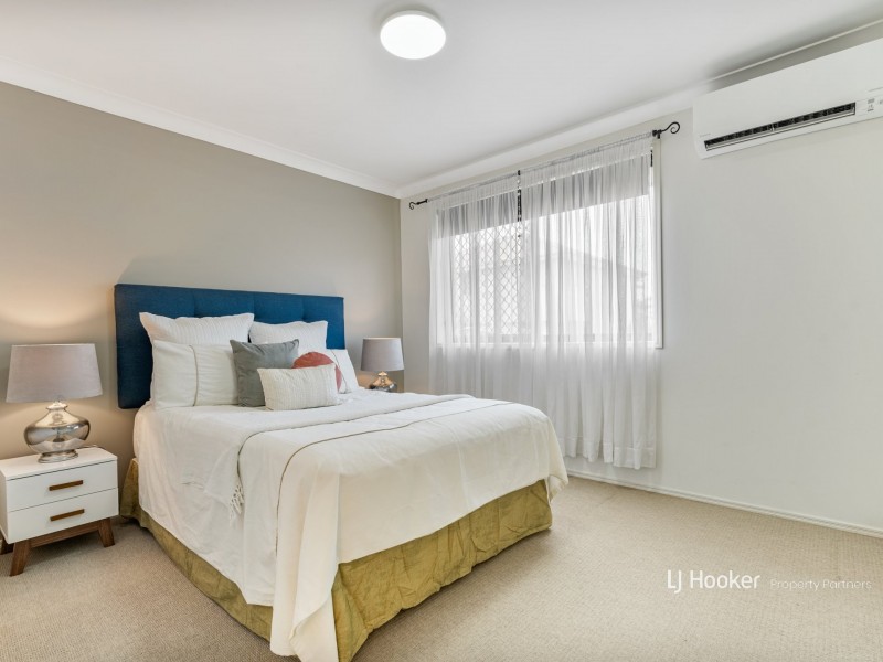 22 Coneybeer Place, Eight Mile Plains QLD 4113